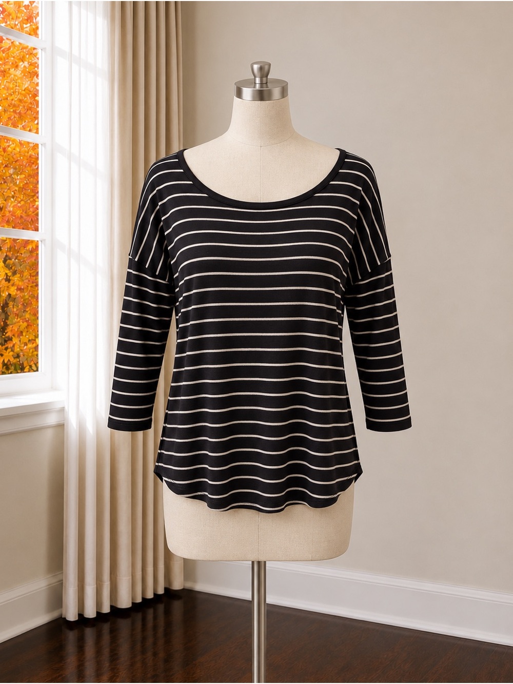 14th & Union Black and Cream Striped Scoop-Neck 3/4 Sleeve Top
